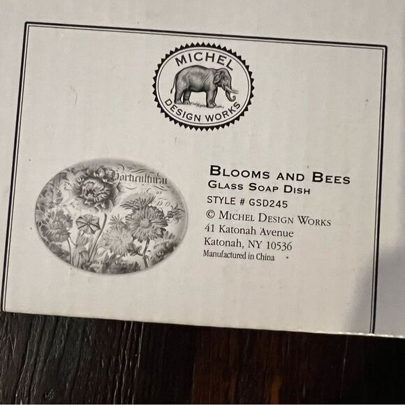 Blooms and Bees Glass Art Soap Dish (Floral) - Picture 5 of 5